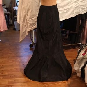Classic! Black silk taffeta formal skirt